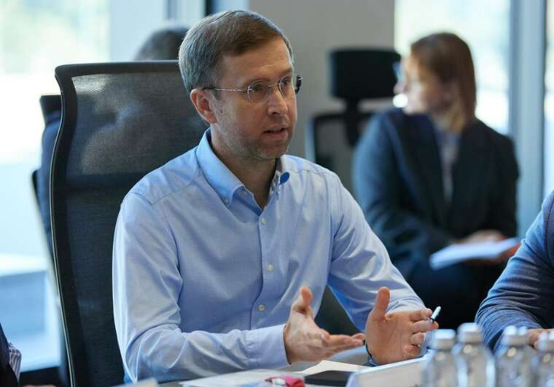 Тіньове управління