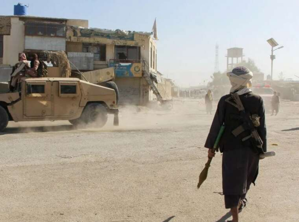 Пакистан та Афганістан відновили бої