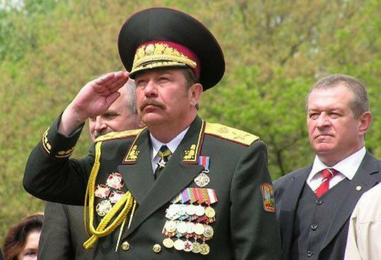 Або ми, або нас. Третього не дано