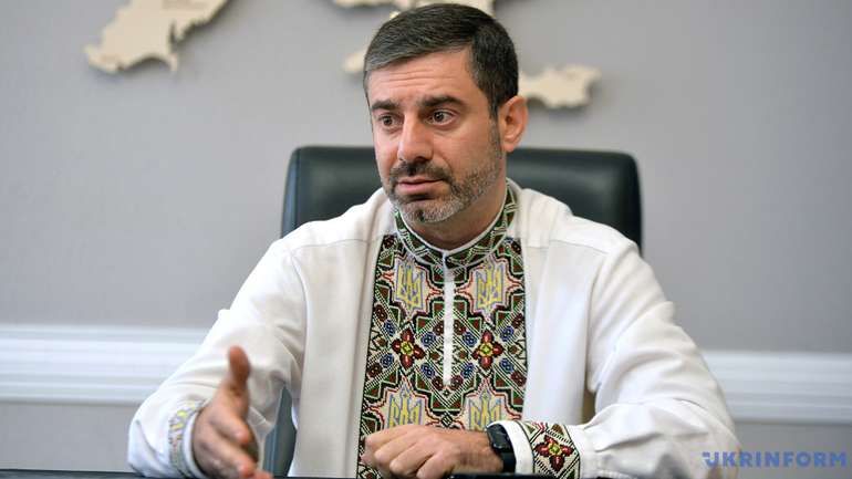 Шатун Лубінець колихає шатуном путена