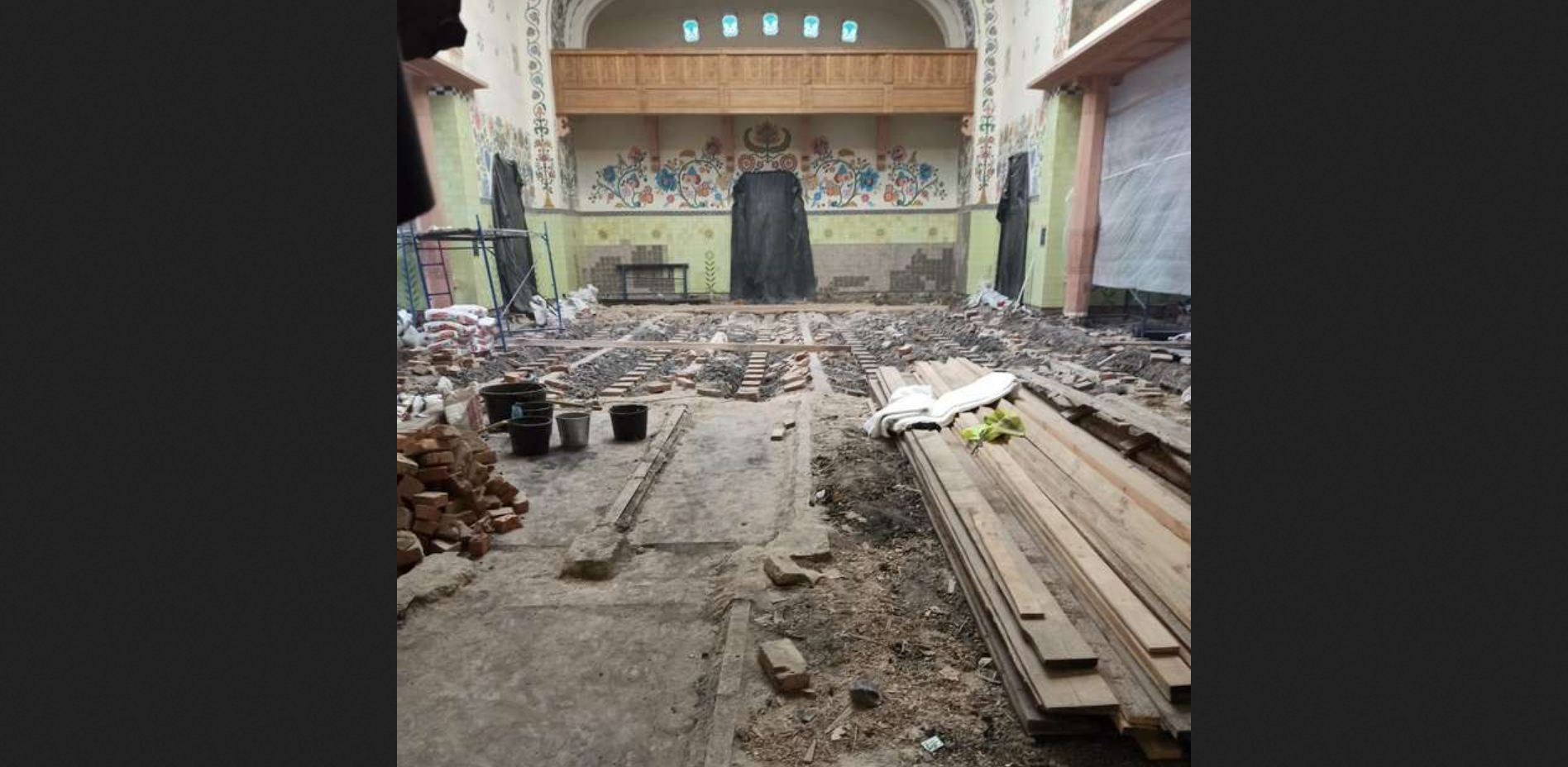 Недоруйнований Полтавський краєзнавчий музей доруйнують