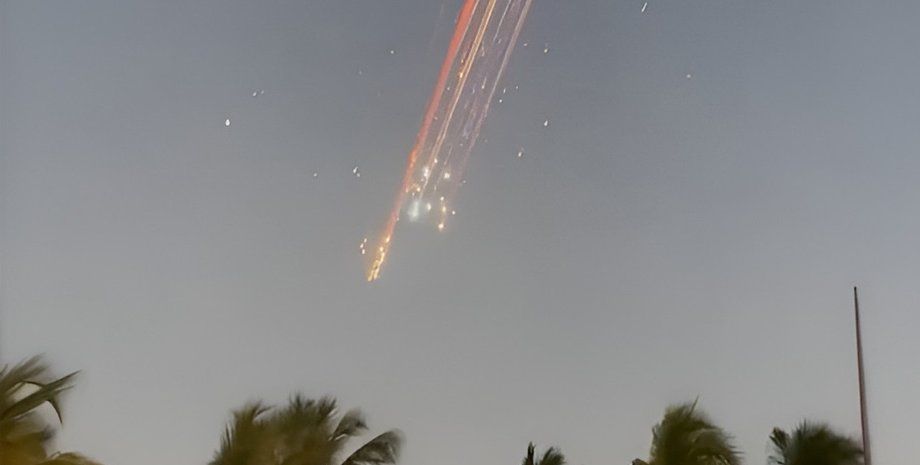 Одразу три пасажирські літаки ледь не розбилися через ракету Ілона Маска