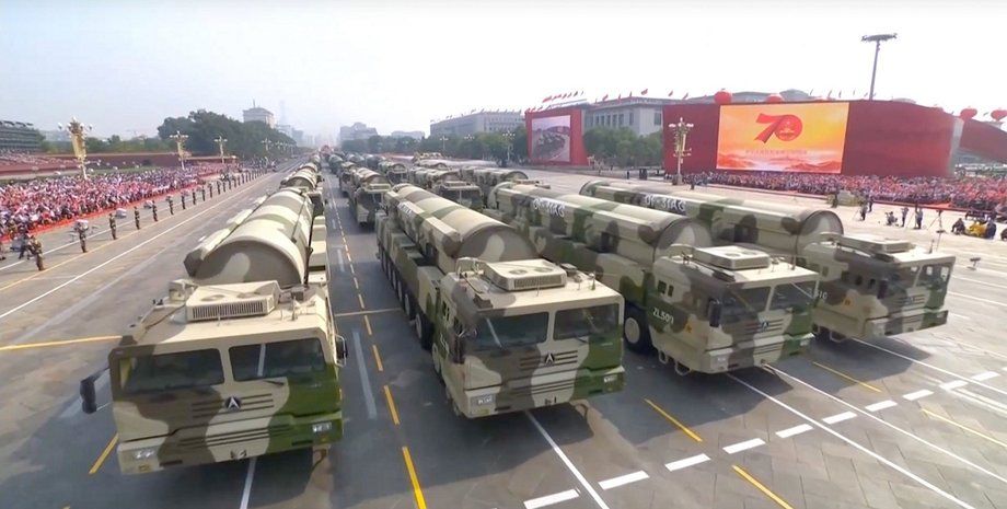 Китай розмістив 100 міжконтинентальних балістичних ракет на кордоні з Монголією