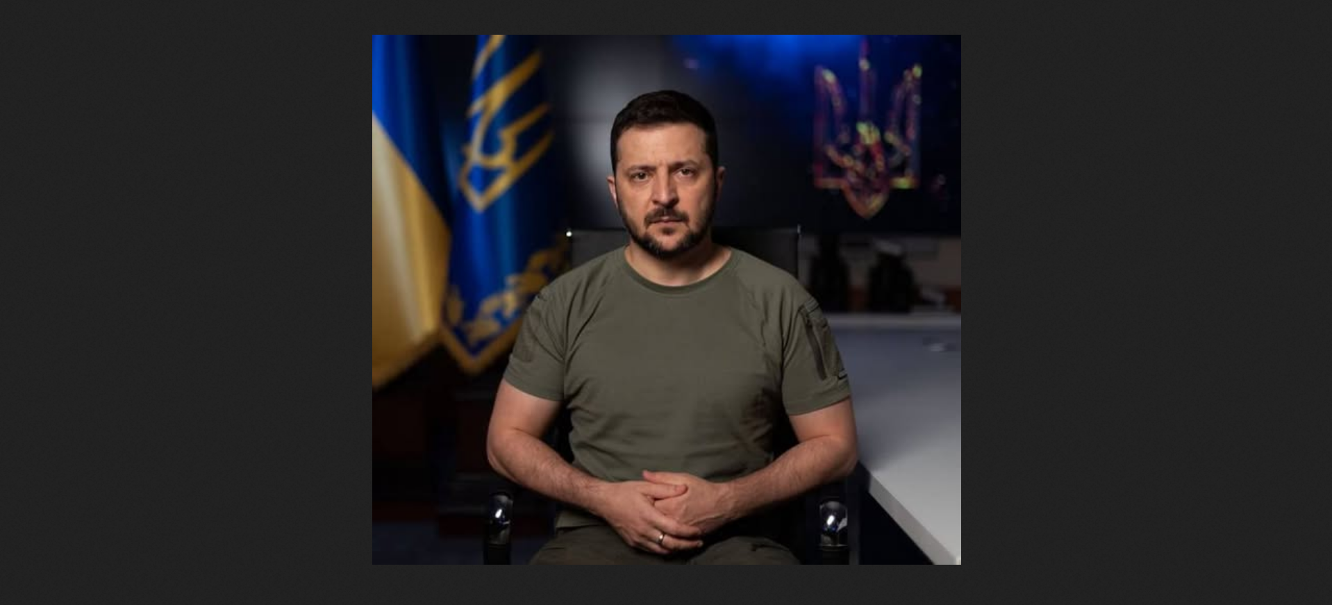 Зеленський, який втратив легітимність, здає Україну