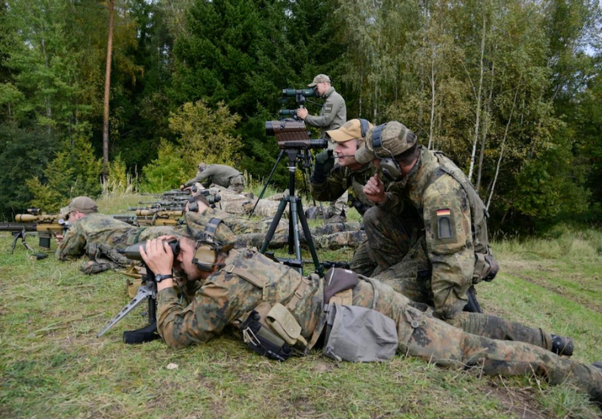 У Європі закликали відправити німецькі війська в Україну, але під іншим прапором