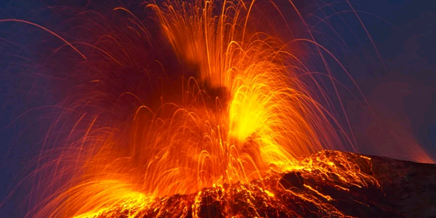 Стромболі — «Маяк Середземномор’я»: вулкан, що вивергається понад 2000 років