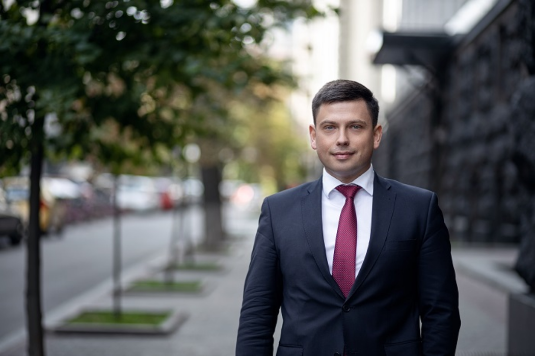 У представника Кабміну в Раді Тараса Мельничука проводять слідчі дії