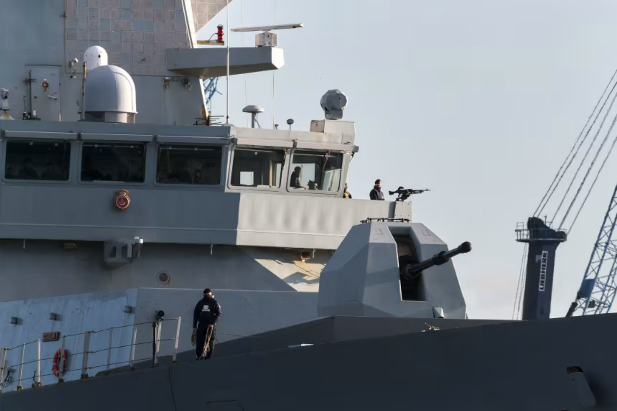 Британія запускає для молоді оплачуваний пробний рік у збройних силах