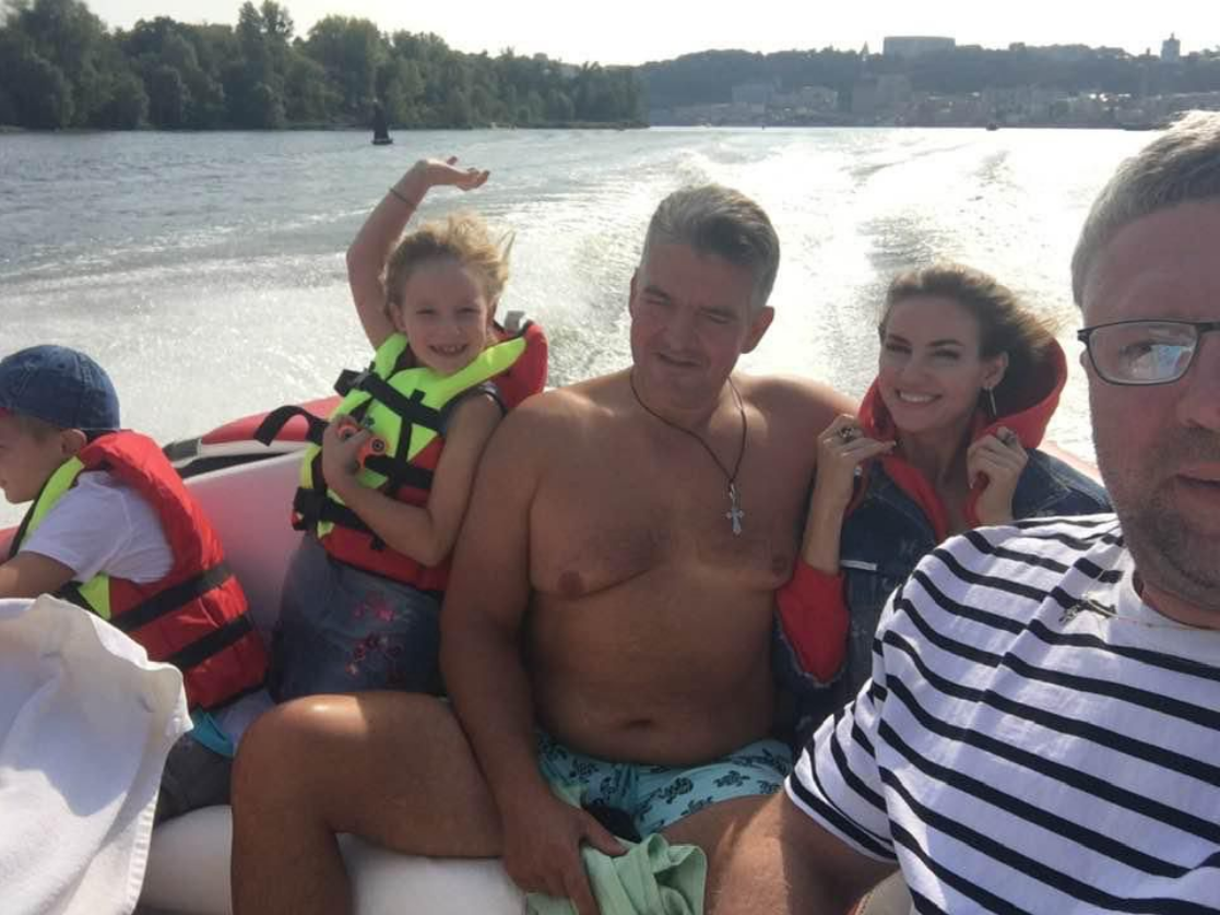 «Арабські інвестиції» з російським слідом: хто насправді стоїть за купівлею Fire Point