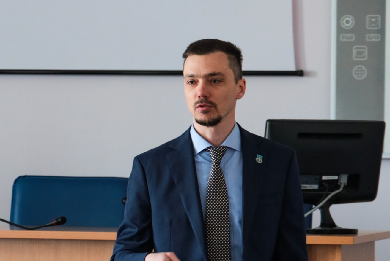 Ексочільник прокуратури Полтавщини Столітній хоче повернути посаду