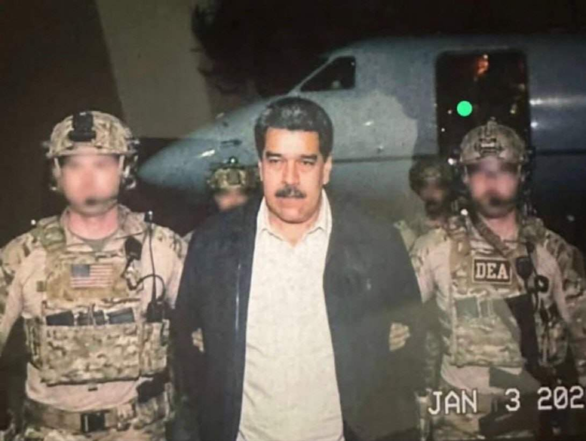 Зеленський, який узурпував владу, підтримав дії США проти іншого узурпатора