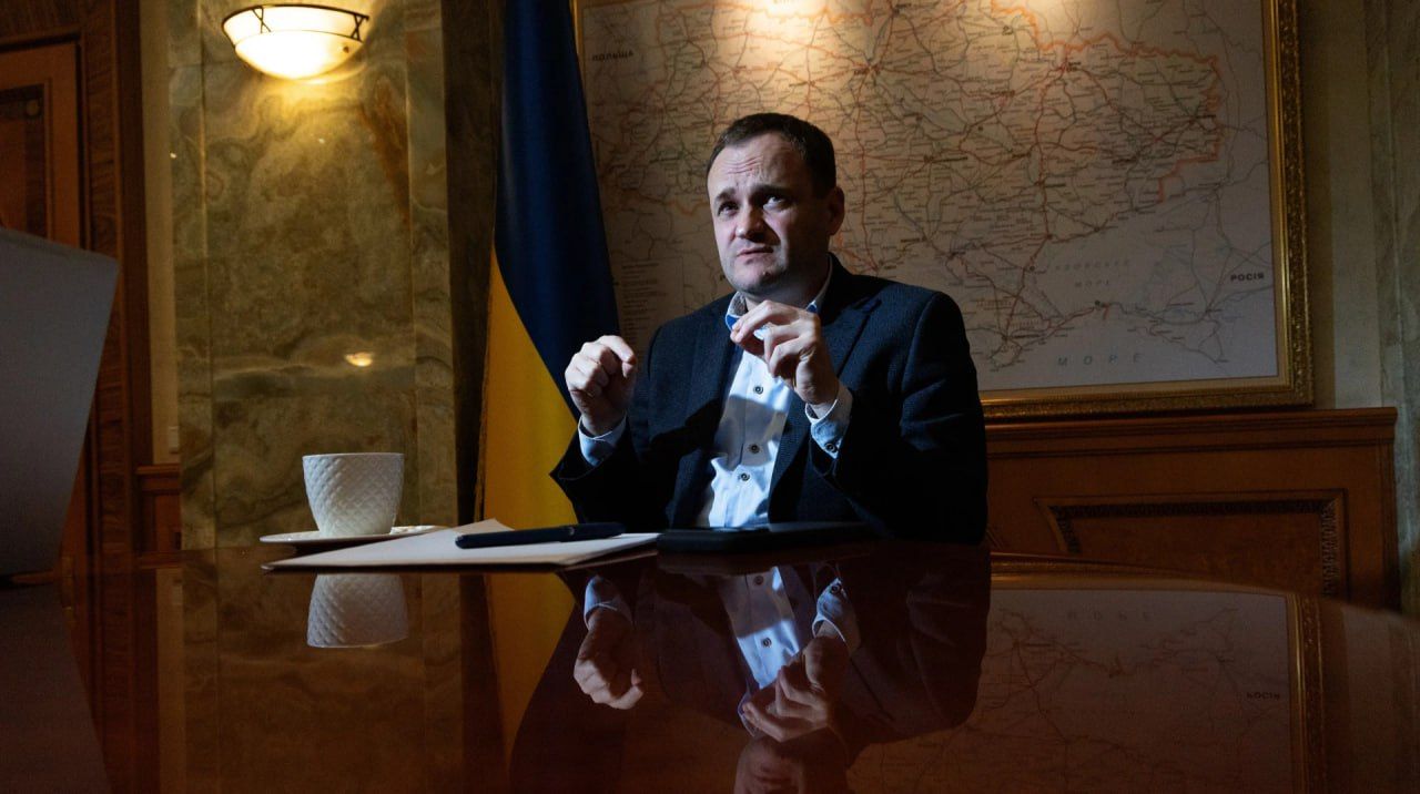 «Цвинтар єднає нас більше, ніж влада»