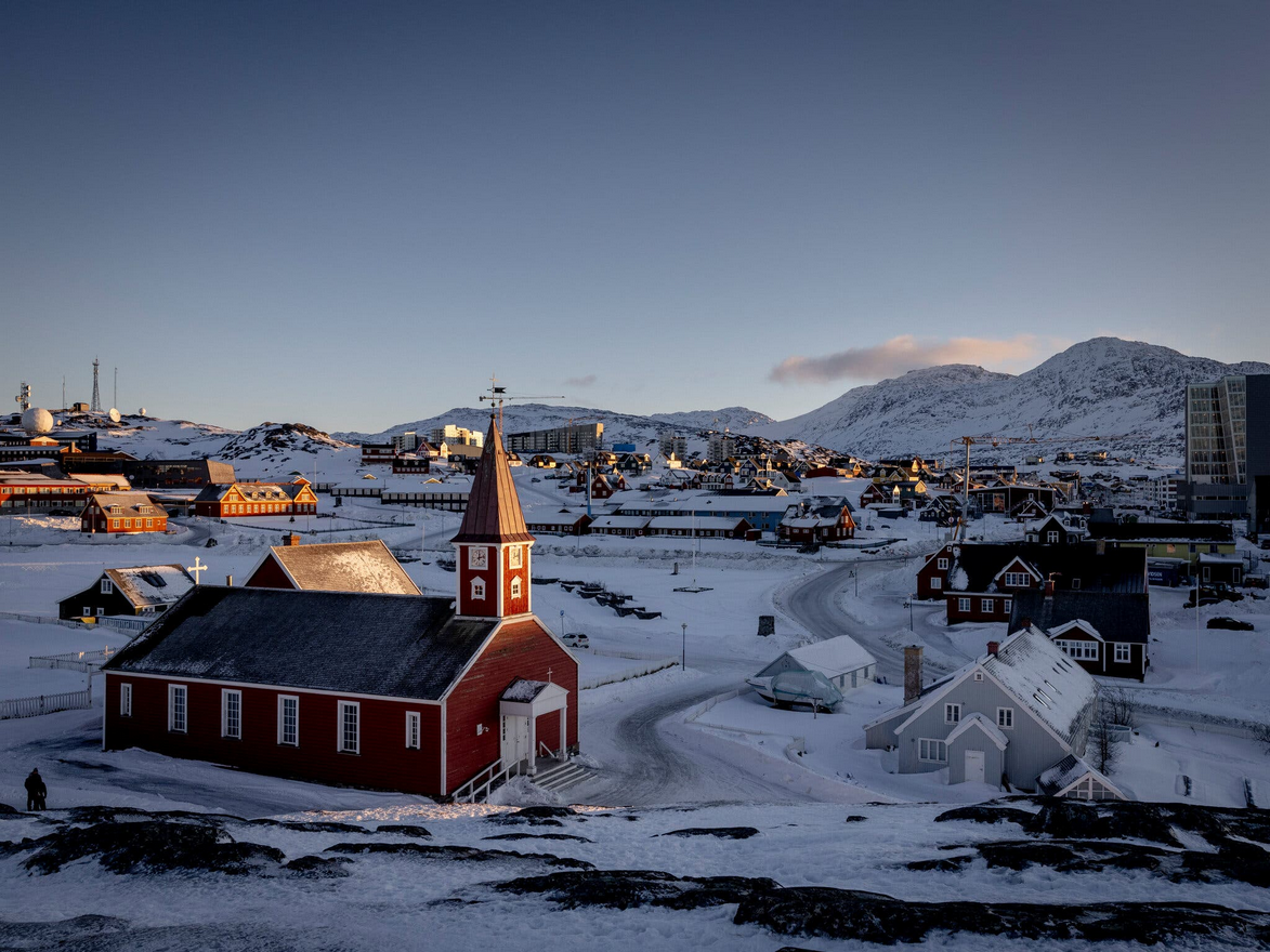 «Гренландія або НАТО»