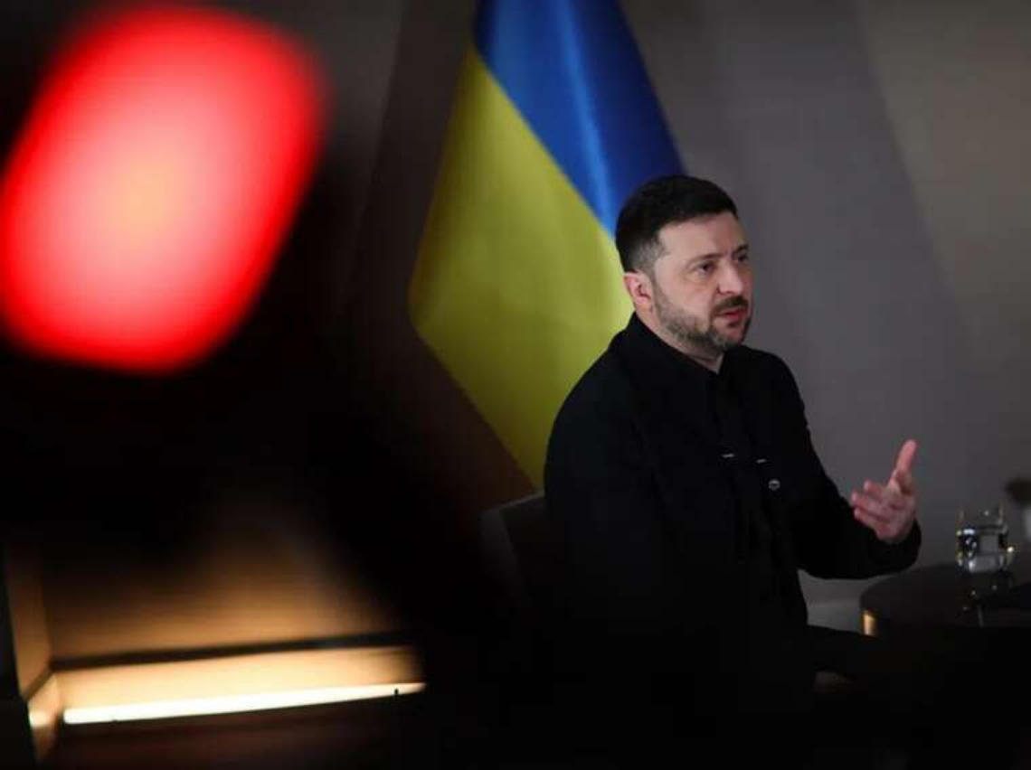 Актор пішов передвиборчими гаслами