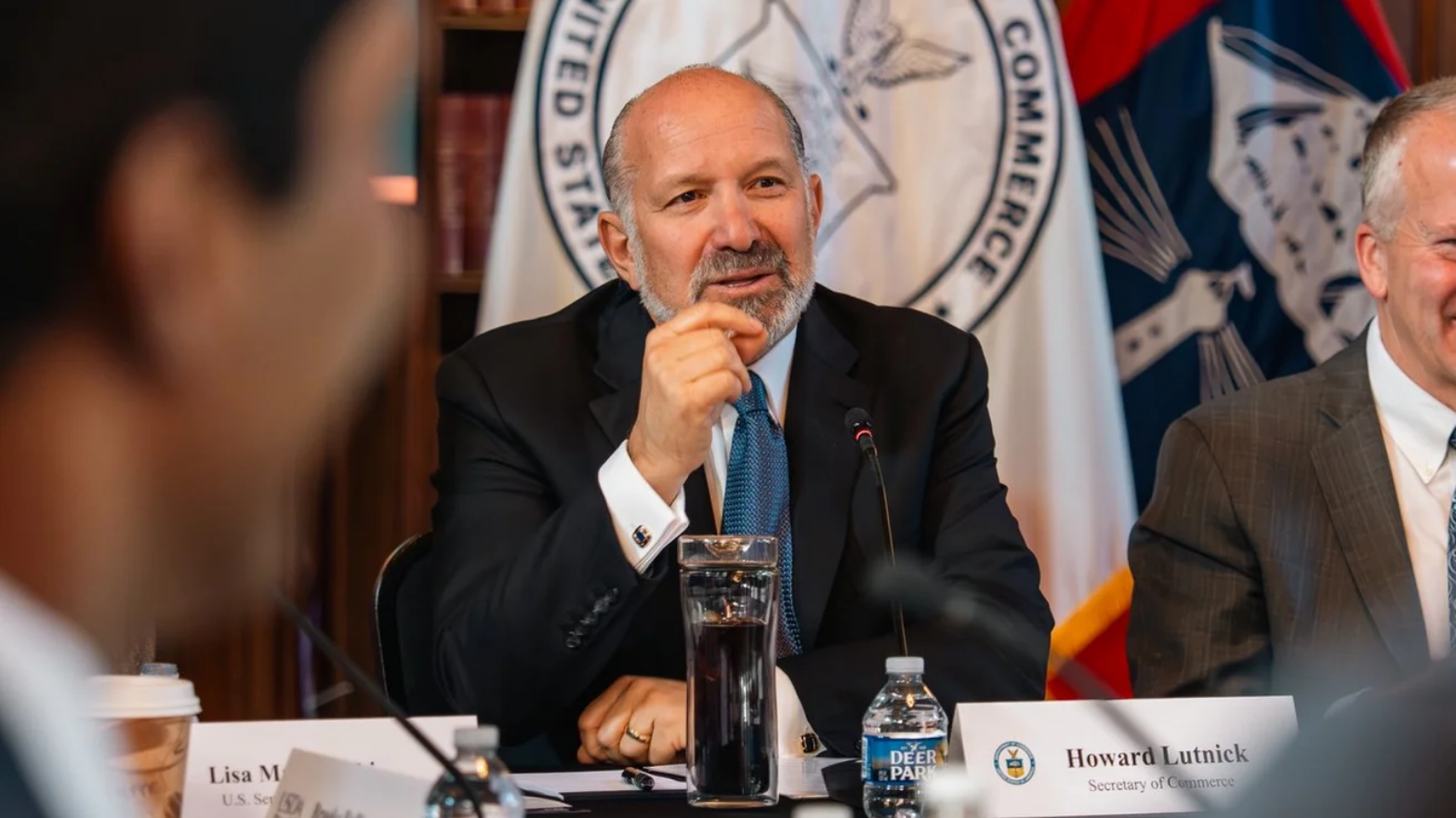 Виступ міністра США в Давосі спричинив суперечку через його глузування з Європи