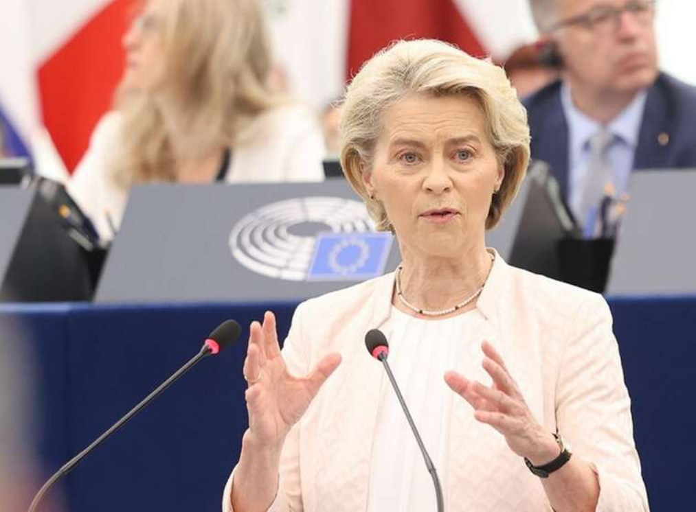 Фон дер Ляєн відповіла Зеленському: Дії ЄС для України говорять гучніше за слова