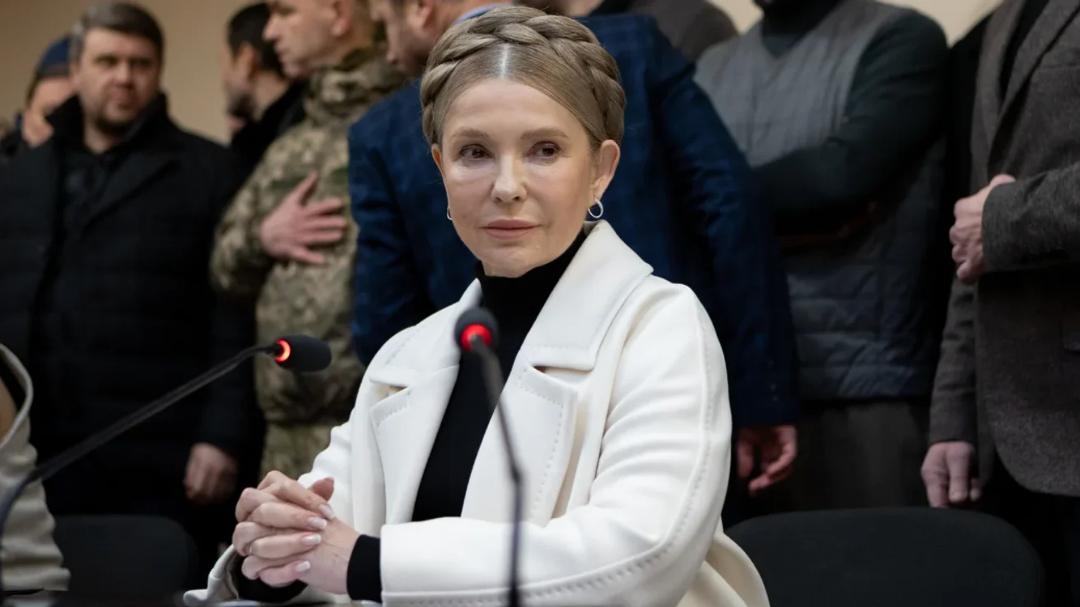 Суд дозволив Тимошенко спілкуватися з депутатами