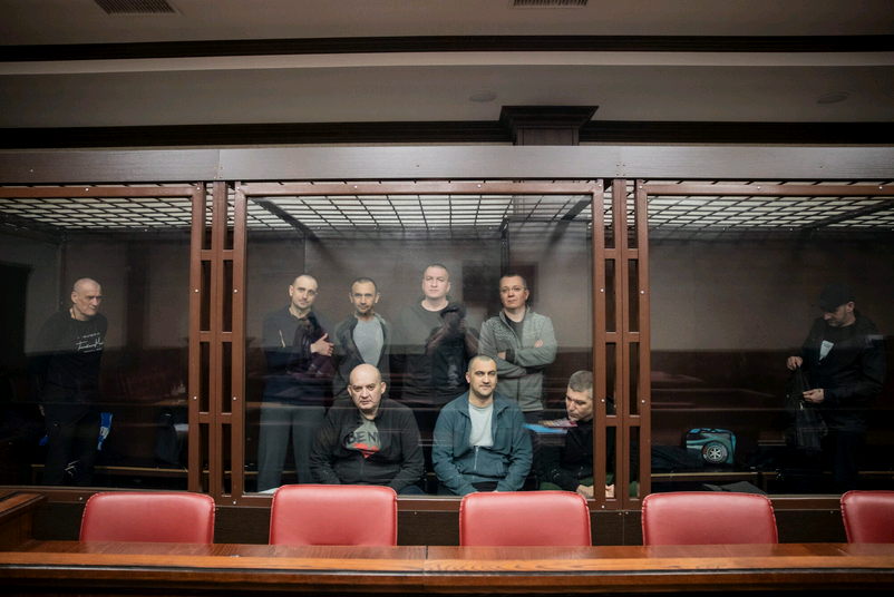 Росіяни засудили дев’ятьох херсонців до 14-20 років колонії за «тероризм»