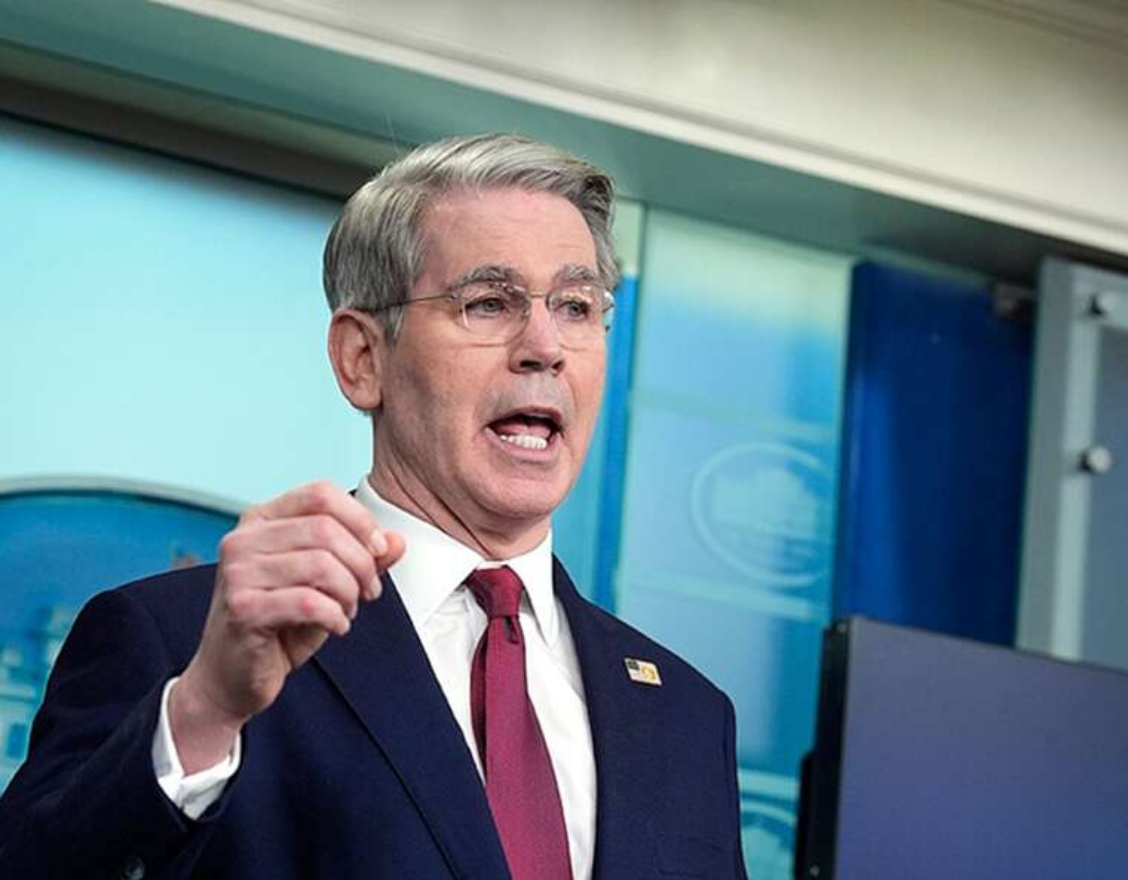 Бессент звинуватив Європу в лицемірстві через нафтові угоди з Індією