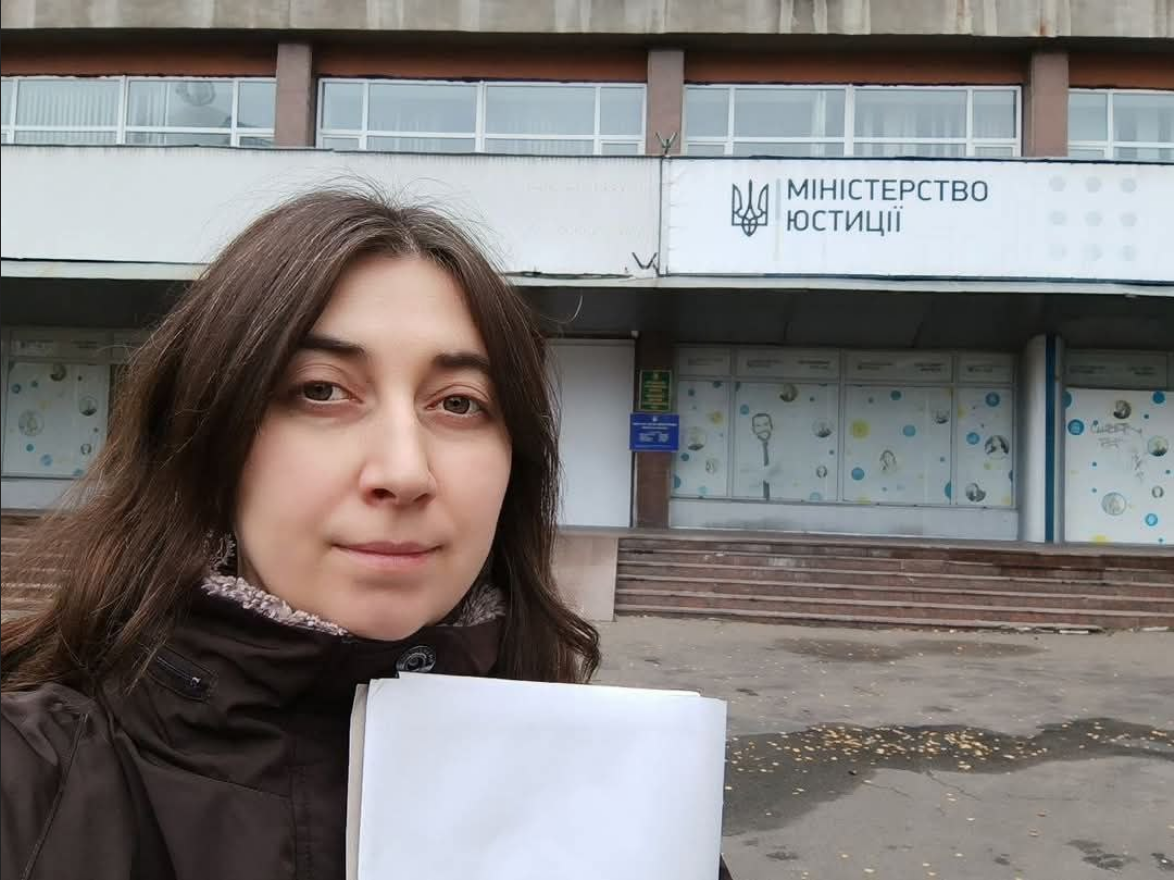 «Двушка на Москву»: як СБУ півтора року прикриває мережу Деркача