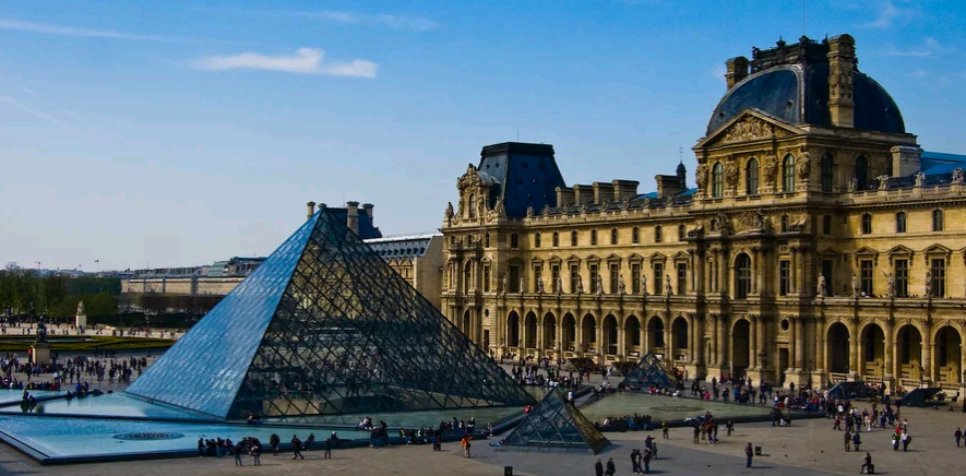 Співробітники Лувру допомогли обікрасти музей на мільйони євро: схема «жила» десять років