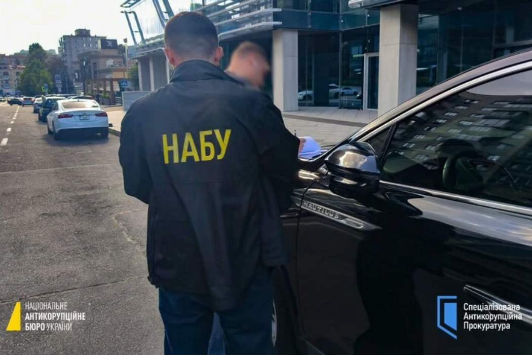 Корупція на будівництві житла для військових