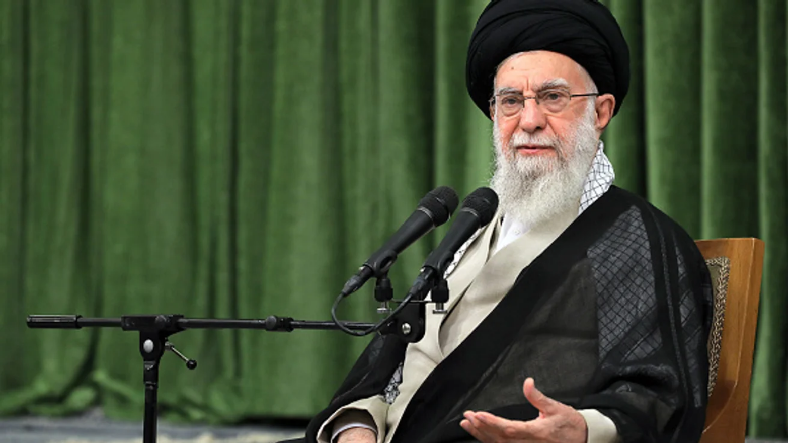 На тлі можливої війни зі США лідер Ірану передав керування країною секретарю з нацбезпеки — NYT