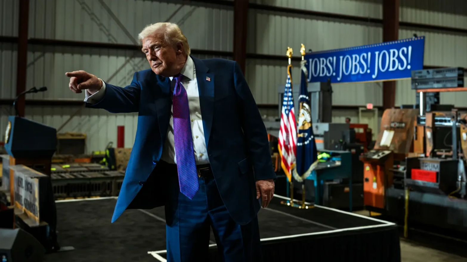 «Тисяча Трампа». Президент США пообіцяв американцям нові пенсії під час звернення до нації