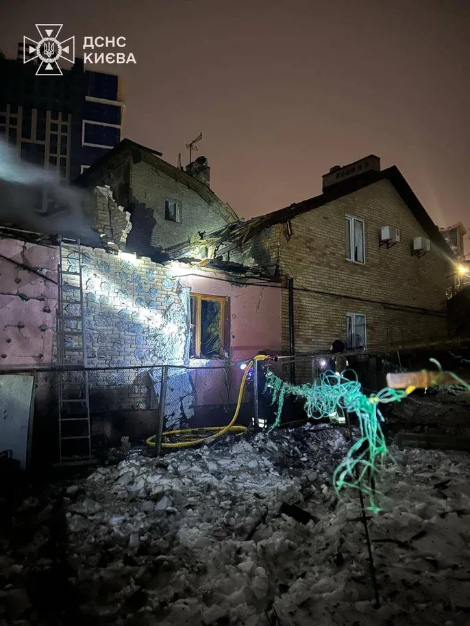 Щонайменше 23 постраждалих унаслідок нічної атаки на Україну_1