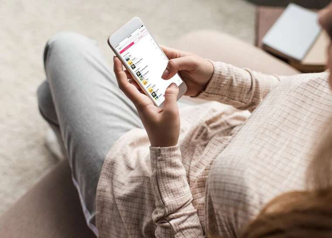 Польща планує заборонити дітям до 15 років користуватися соціальними мережами