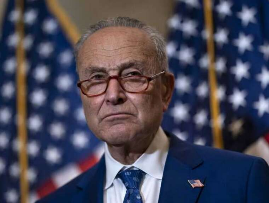 Чак Шумер розкритикував Трампа за фейкову заяву про удар по школі в Ірані