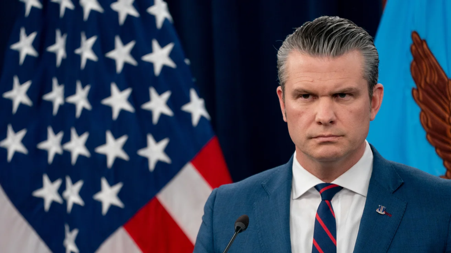 WP: Пентагон вирішив не пускати на брифінги фотокореспондентів через «невдалі» фото Гегсета