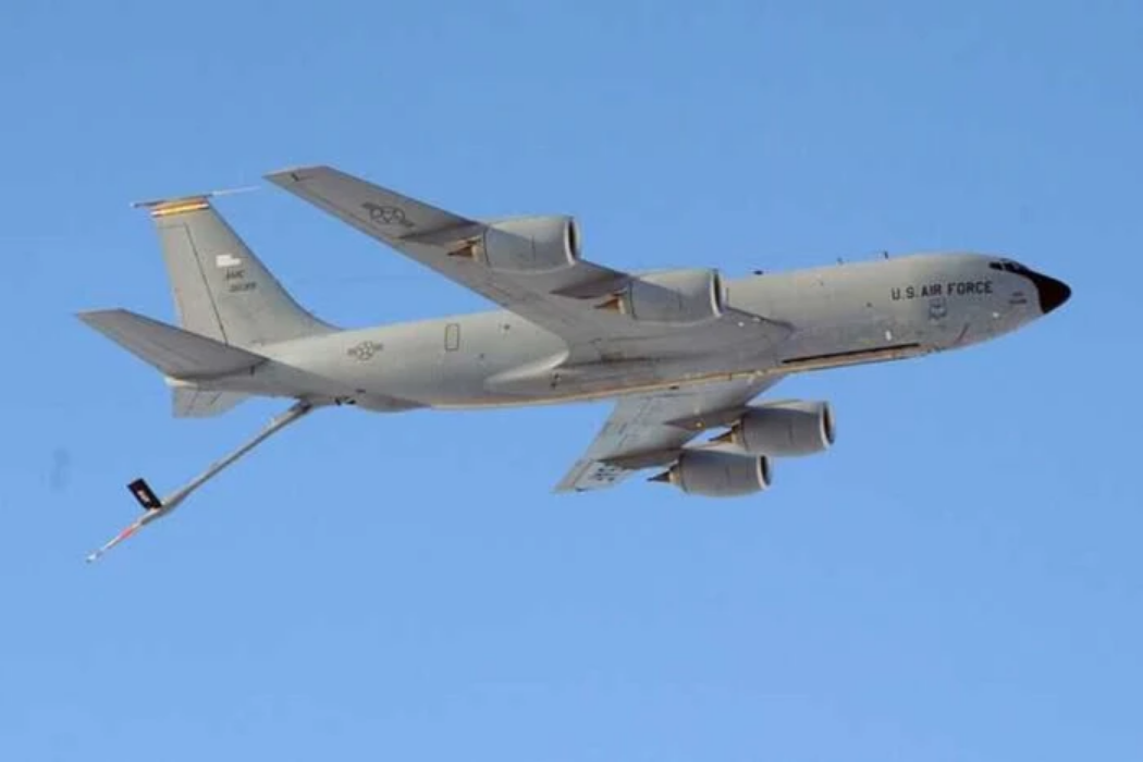 Американський літак-заправник KC-135 розбився над Іраком
