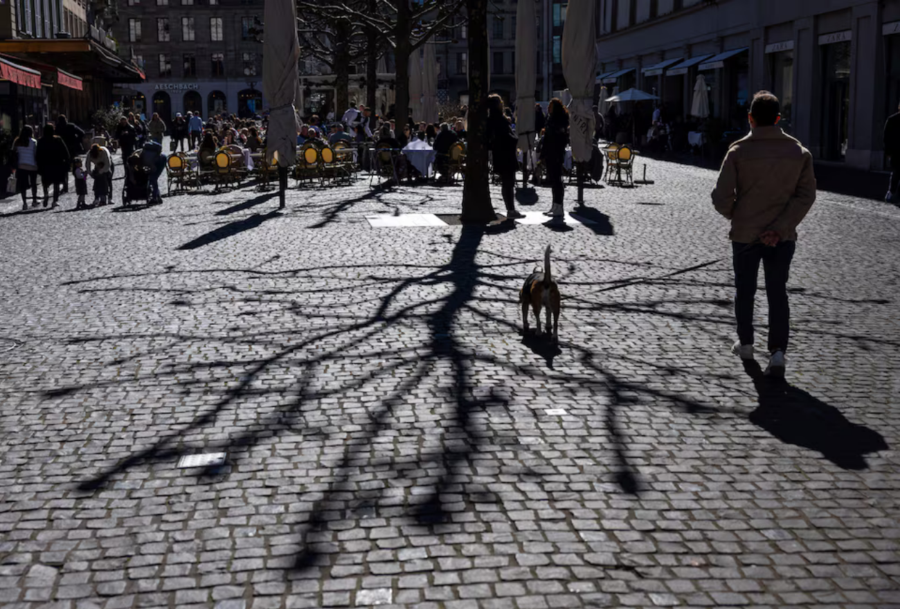 Уряд Швейцарії засуджує плани обмежити населення країни до 10 мільйонів