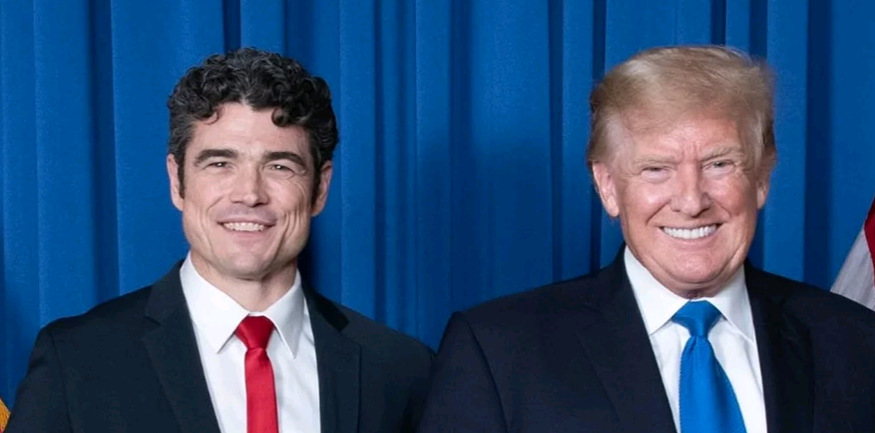 Війна в Ірані почалася під тиском «Ізраїлю»: розвідник Трампа дав скандальне інтерв’ю