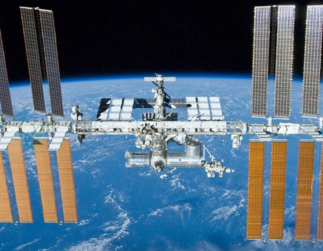 Росія вивела на орбіту перші 16 супутників «Рассвет» для створення власного аналога Starlink