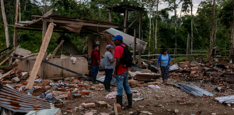 Авіаудар в Еквадорі: замість «табору наркоторговців» військові зруйнували молочну ферму, — NYT