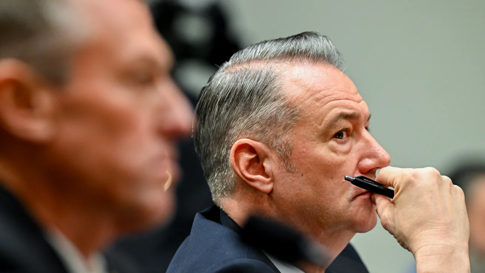 Очільник ICE потрапляв у лікарню через тиск щодо реалізації імміграційної політики — Politico