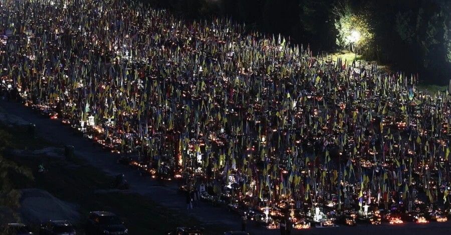 Три роки в борг: Як 2% психопатів ведуть Україну на цвинтар_1