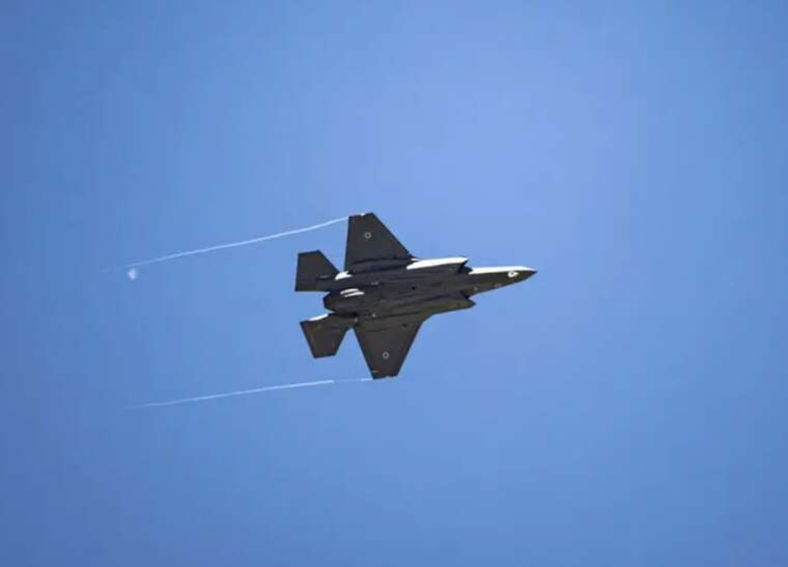 Під час операції в Ірані США знищили два літаки, щоб вони не дісталися ворогу, — CBS News