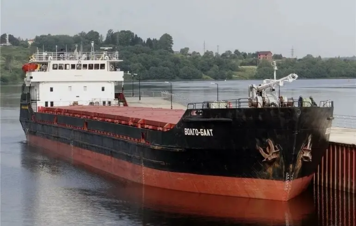 В Азовському морі затонуло судно з росіянами на борту