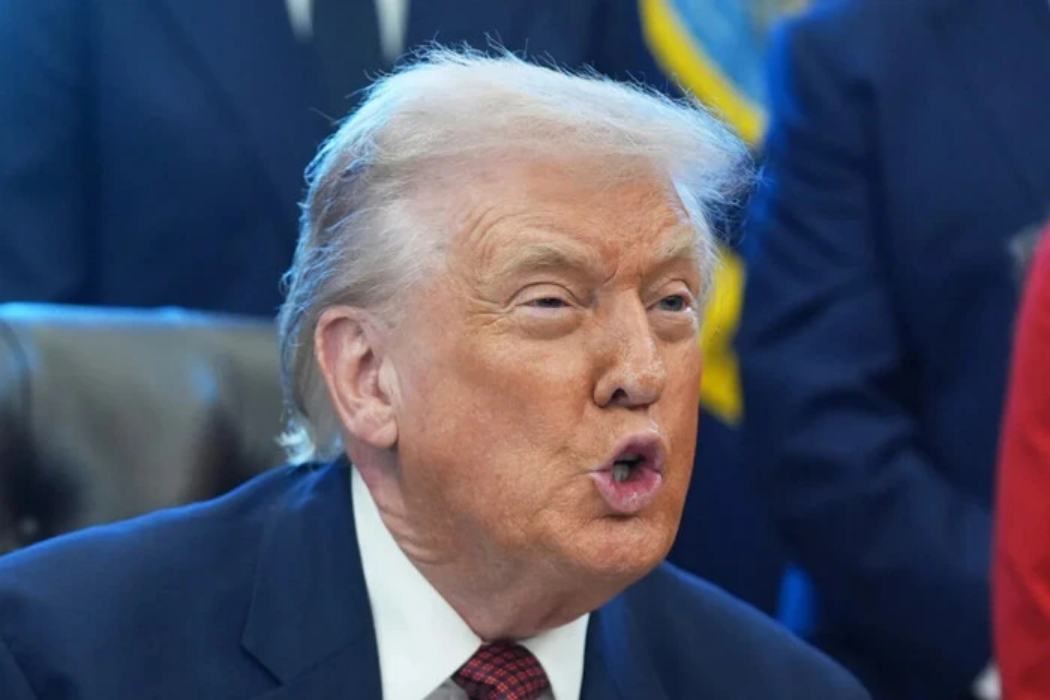 The Times: Трамп узявся карати партнерів. США виставили рахунок Європі