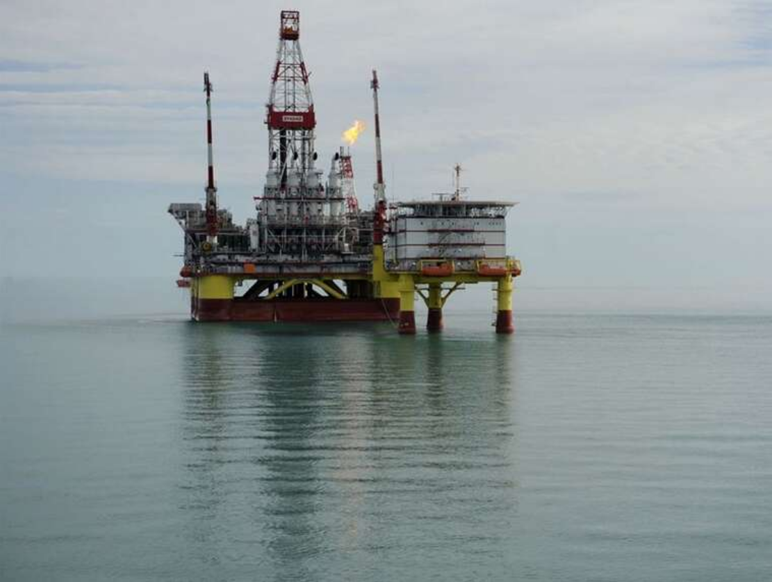 Сили оборони України атакували російські бурові платформи в Каспійському морі, — Генштаб