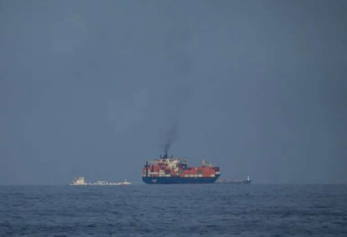 КВІР погрожує атакувати американські кораблі в Ормузькій протоці