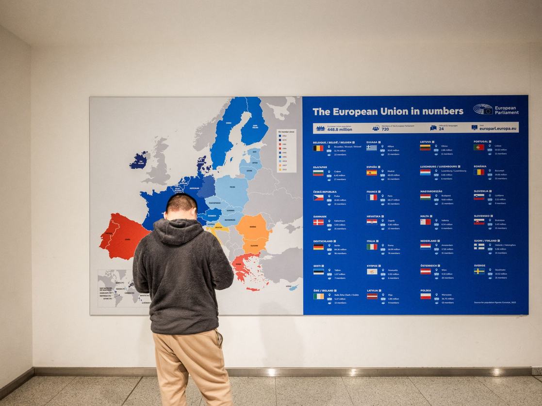 Дипломатія криворізької підворотні