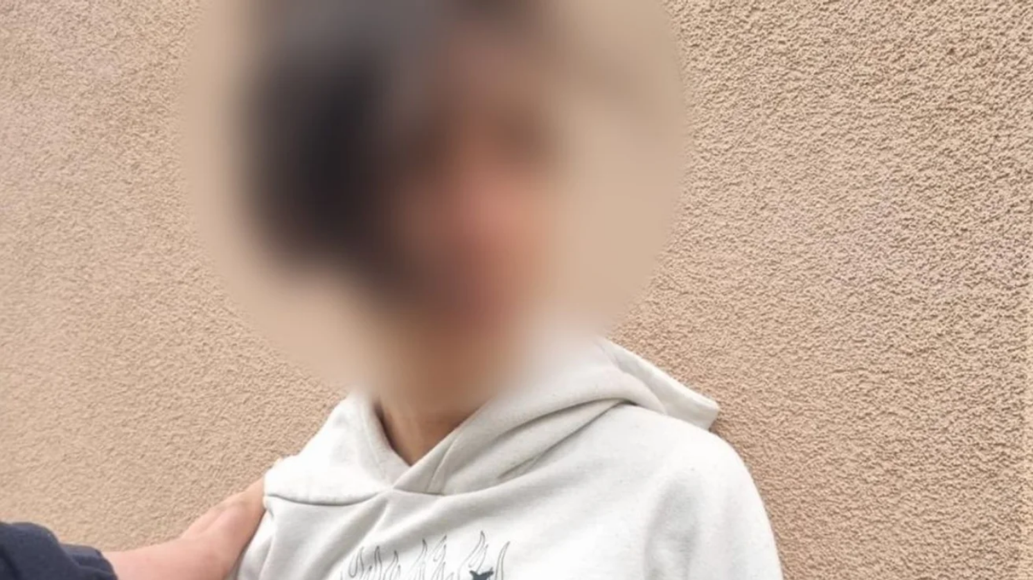 На Закарпатті 9-класник приніс у школу пістолет і вистрілив у свого однокласника