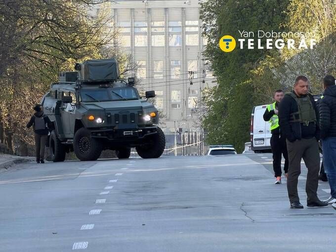 У Києві невідомий відкрив стрілянину по людях_1