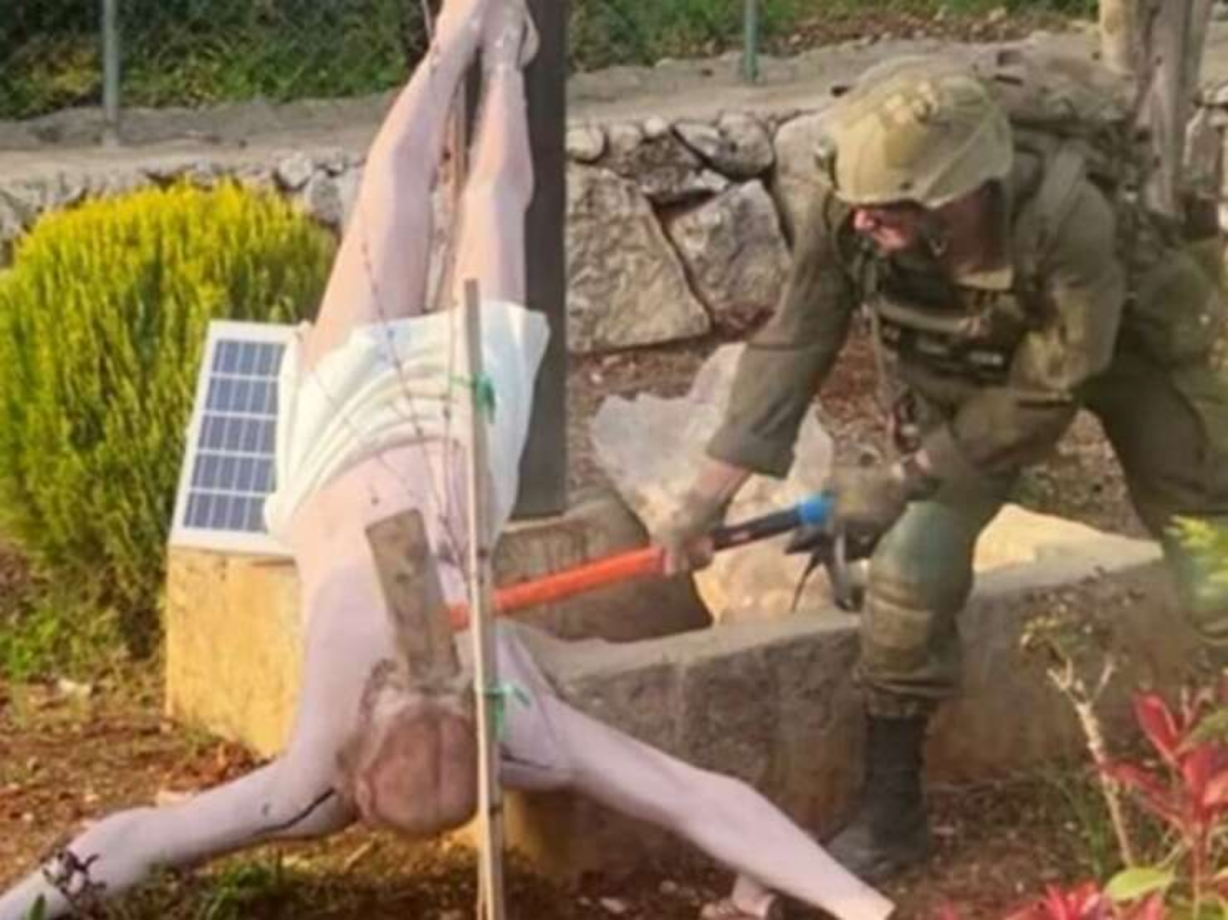 Ізраїльські окупанти знищили статую Ісуса Христа в Лівані