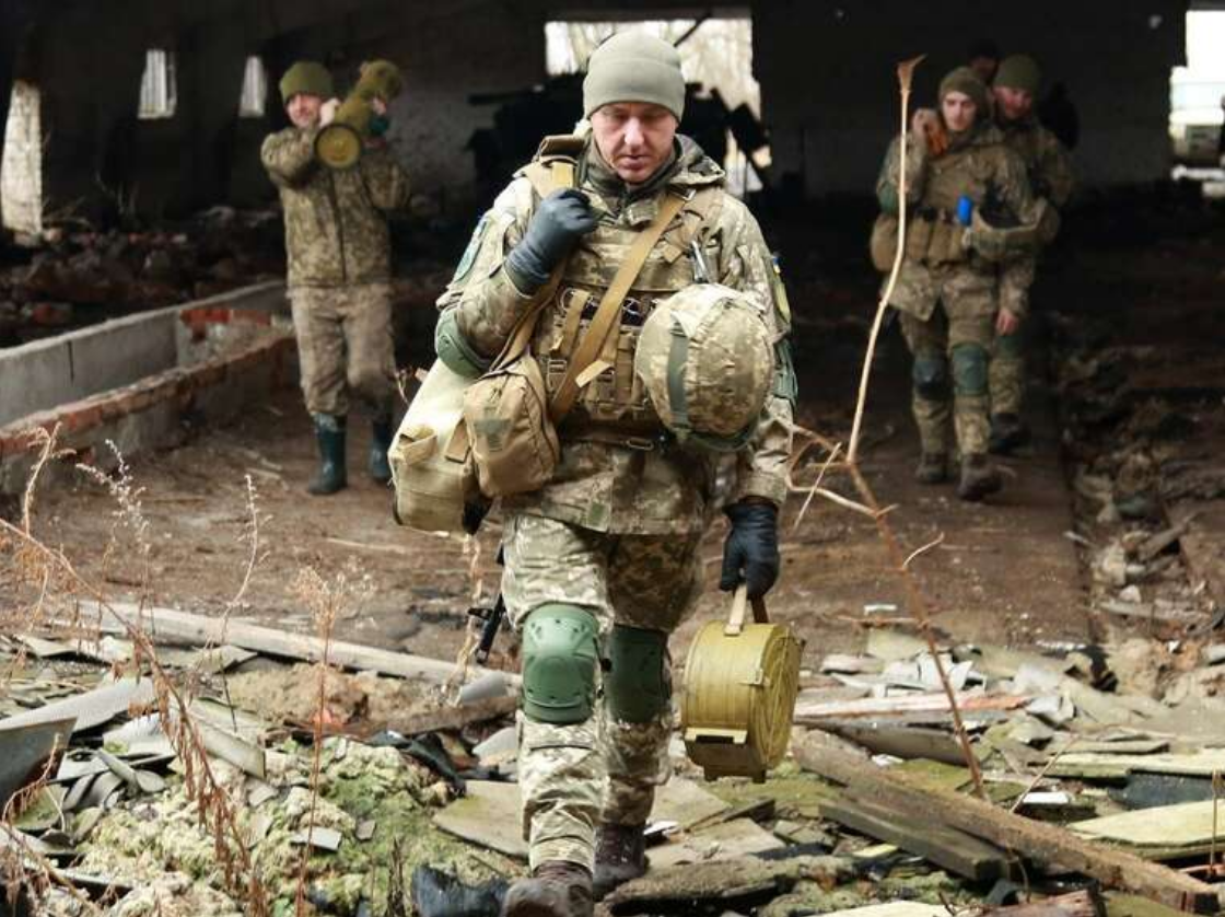 DeepState повідомляє про критичну нестачу піхоти ЗСУ для оборони Костянтинівки