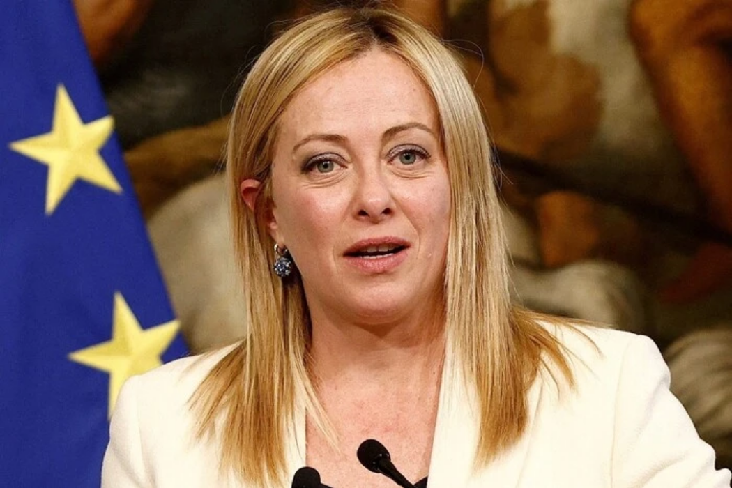 Напади Трампа та російського пропагандиста несподівано згуртували Італію навколо Мелоні